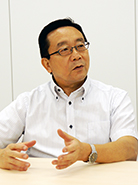 井岡周久氏