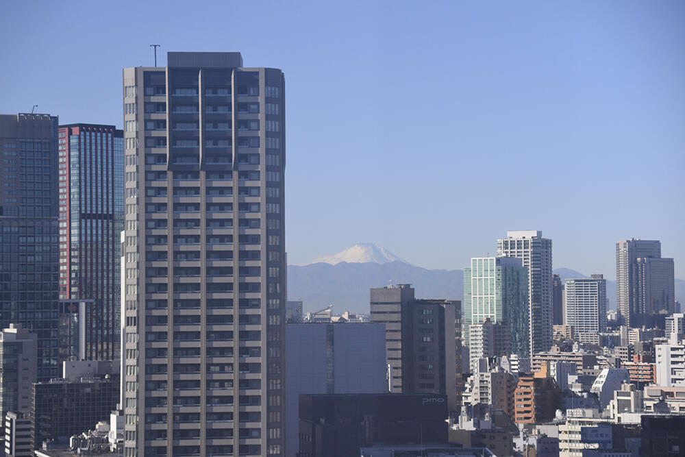 「三田駅」「田町駅」方面には、富士山を望むことができます。