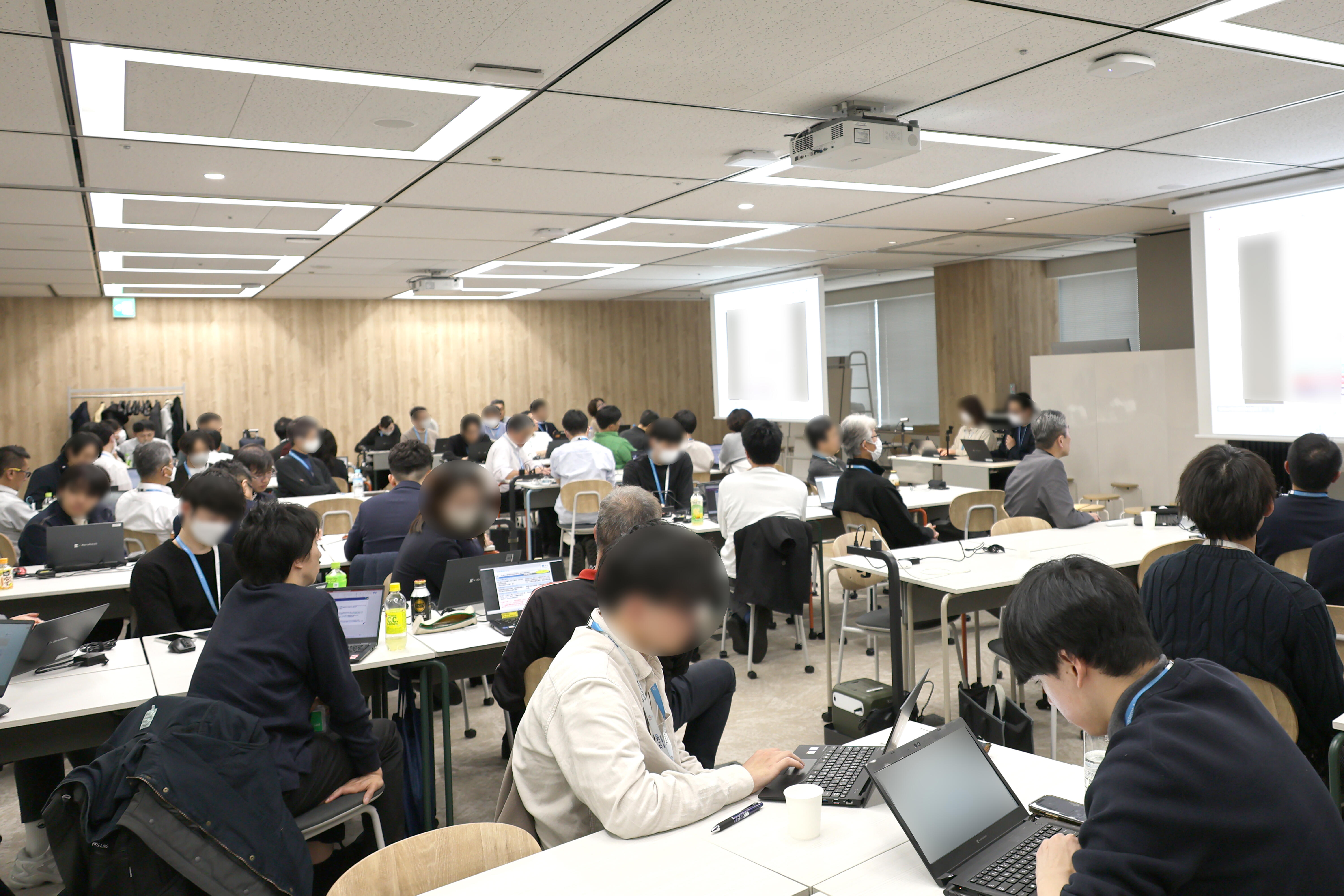 多くの社員が参加する全社技術テーマ活動