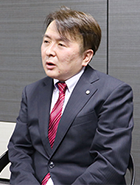 豊村氏