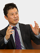 中川内氏