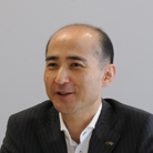 「Mercriusを導入する以前は、商品情報は、基本的に「帳票」で各店舗に伝えていました。」(多田野氏)