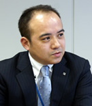 川上氏