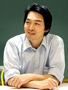 中山 龍太郎 氏