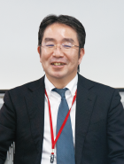 新岡氏